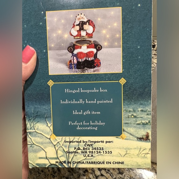 Santa Claus Decorative Porcelain Keepsake Box - Picture 16 of 16